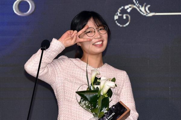 2022韩国围棋大奖颁奖 申真谞第四次获最优秀棋士