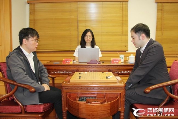 倡棋杯柯洁陈耀烨等晋级八强 卫冕冠军丁浩遭淘汰