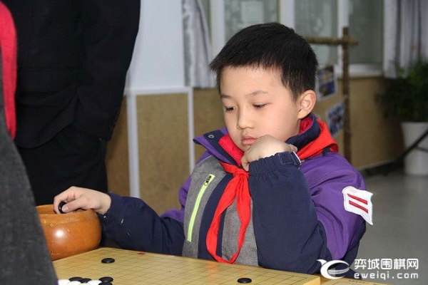 国手走进平湖市东湖小学 常昊刘菁等与学生们交流