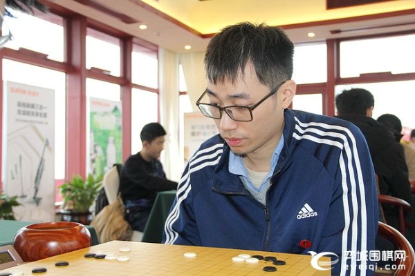 谢科两步棋瞬间遭逆转 苏泊尔主将负上海无缘第一