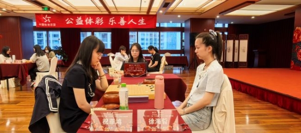 女甲第五轮唐嘉雯战胜吴依铭 成都银行升至第二