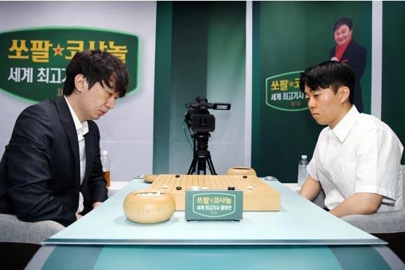 最强棋士战屠晓宇胜福冈 与申真谞并列积分榜第一