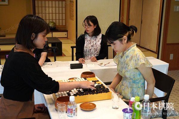 上野梨纱击败卫冕冠军藤泽里菜 首夺日本扇兴杯冠军