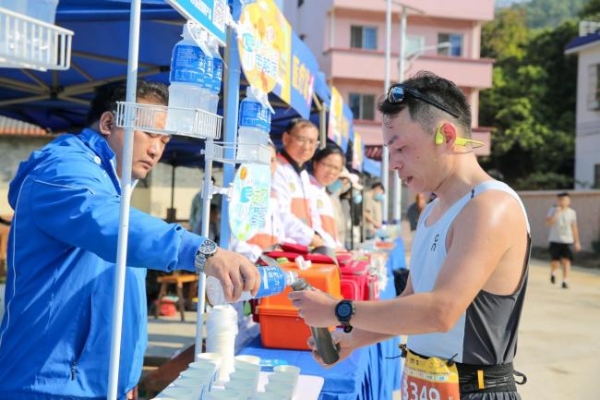 回归线上逐山野 岭南文脉伴征程 2025中国山马越野系列赛(广州从化站)暨“香港赛马会”广州从化山马越野赛成功年度收官