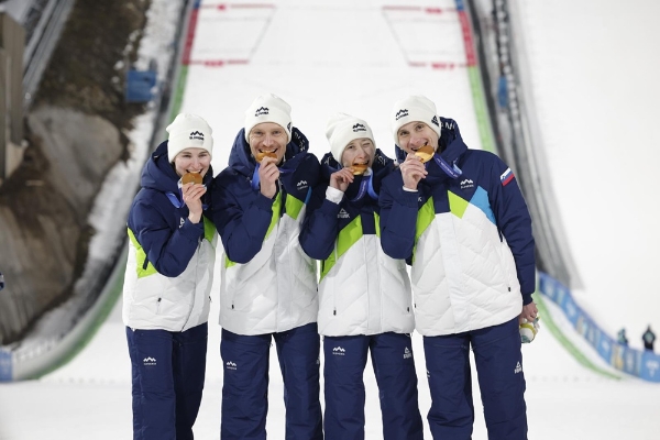 米兰冰雪盛会圆满闭幕，匹克实力军团亮眼战绩闪耀米兰 