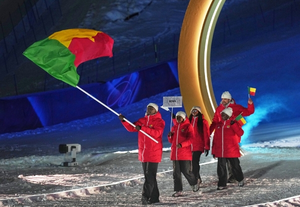 米兰冰雪盛会圆满闭幕，匹克实力军团亮眼战绩闪耀米兰 