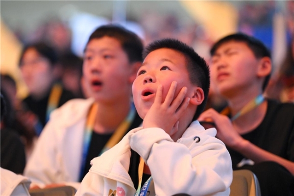 青出于篮再出发：东鹏补水啦携姚基金助力乡村孩子登上CBA全明星舞台 