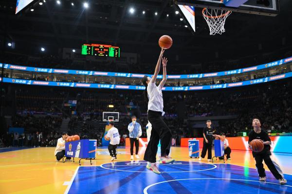 青出于篮再出发：东鹏补水啦携姚基金助力乡村孩子登上CBA全明星舞台 