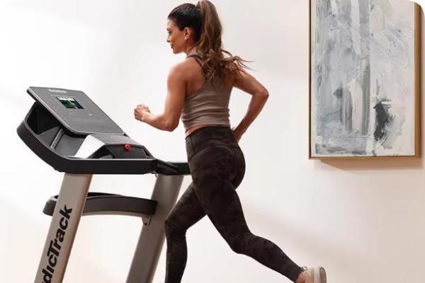 2026最新全网热销家用跑步机出炉，静音/折叠/减震成用户关心点 