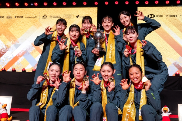 第12次捧起汤杯！东鹏补水啦品牌运动大使石宇奇演绎“铁血一单”传奇