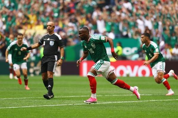 全场战报-揭幕战墨西哥2-0击败南非