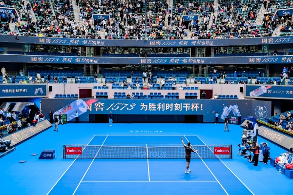 2026中网正赛开赛，国窖1573邀你共举“胜利之杯”