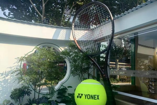 体育联结人心，YONEX“挥拍东方”快闪活动启动