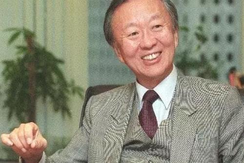 “光纤之父”高锟今日去世 深痛悼念_TOM商业