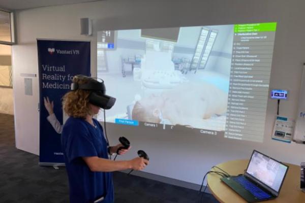 澳大利亚医院正基于VR医疗培训平台Vantari VR开展手术训练_TOM科技