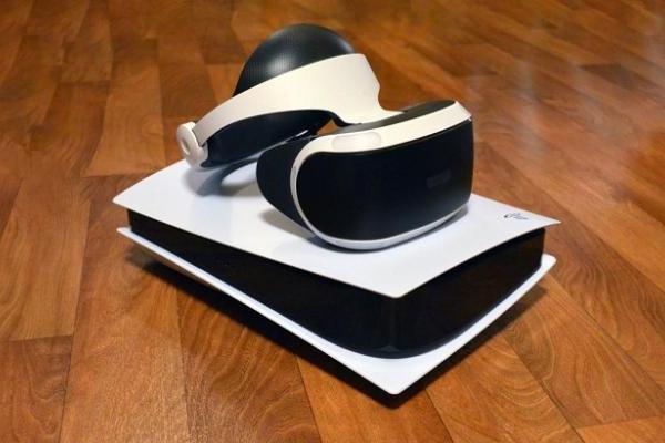PSVR 2规格曝光：4K级HDR OLED显示屏、110度FOV_TOM科技