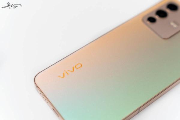 设计工艺再突破 vivo S12系列轻轻飞跃颜值巅峰