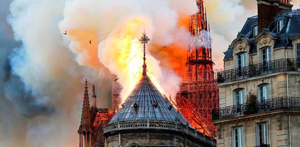 育碧即将推出纪录片「燃烧的巴黎圣母院」同名VR游戏