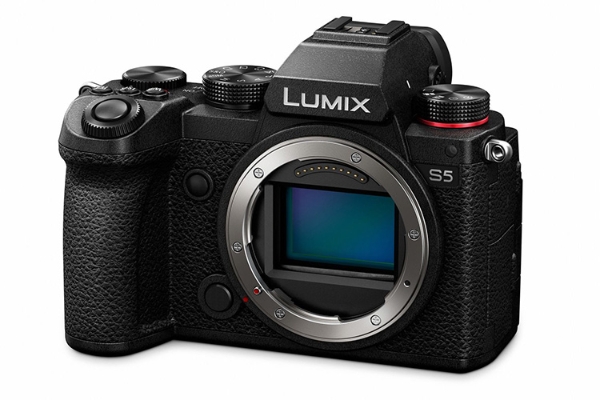 Lumix-S5_Image-02.jpeg