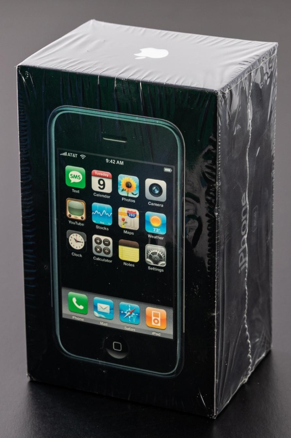 尚未拆封的苹果初代iPhone现身拍卖会 预估成交价5万美元