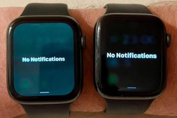 更新至watchOS 9.5后 部分手表屏幕出现异常的绿色？