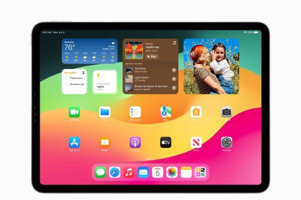 iPadOS 17发布：推出重新设计的锁定屏幕与交互式小组件