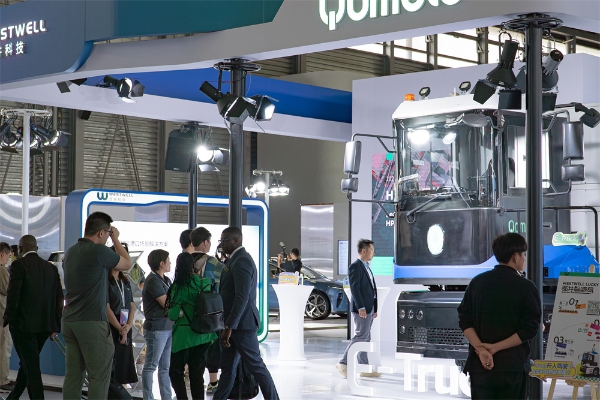 西井科技智能网联新能源重卡 E-Truck 亮相2023 Tech G