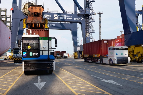 西井科技智能网联新能源重卡 E-Truck 亮相2023 Tech G