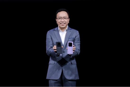 荣耀Magic6系列旗舰手机发布，AI使能的全场景战略引领行业变革