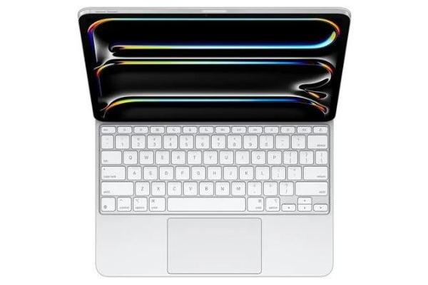 最新iPad Pro型号的新妙控键盘比之前的更薄更轻