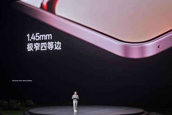 OPPO Find X8系列发布，倒置潜望长焦和一键抓拍，有点意思