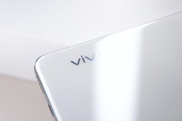 vivo S20真机外观出炉：延续东方美学设计