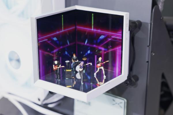 创意太赞了！TRYX带来L型双屏“舞台”水冷、“转角屏”机箱等新奇产品
