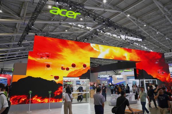 宏碁COMPUTEX 2025大放异彩！多款AI笔记本和500Hz显示器成场内焦点