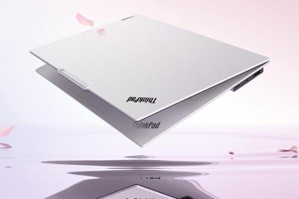 违反祖宗的决定：联想推出首款白色系ThinkPad X9 Aura笔记本