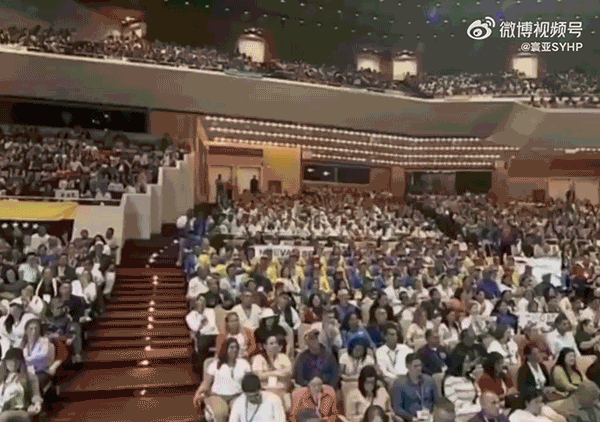 aa006926-fe31-4445-8db2-378faec764e5.gif