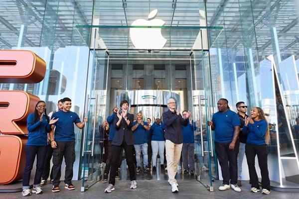 我咋不太信呢？苹果CEO库克称iPhone 17系列涨价与关税无关