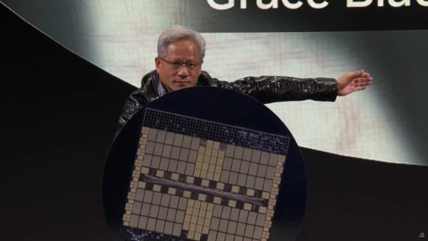 NVIDIA-Blackwell-NVL72-AI-Server-_2-728x410.png