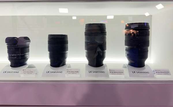 Samyang-zoom.jpg
