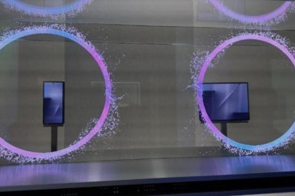 三星首款三折叠Galaxy Z TriFold，价格或将超过华为，但仅可单屏或三屏