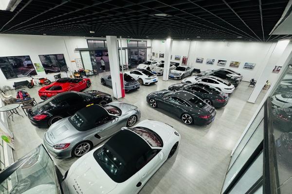 汽车也有后门？数百辆保时捷被卫星干扰断电，无法动弹！