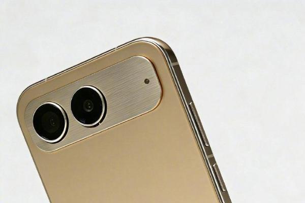 小米17 Max曝光：2亿像素大底镜头+8000mAh电池