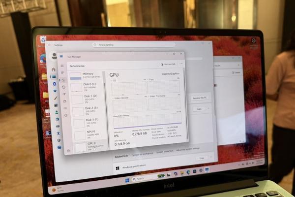 英特尔MacBook Neo现身，无风扇版性能怕是渣渣