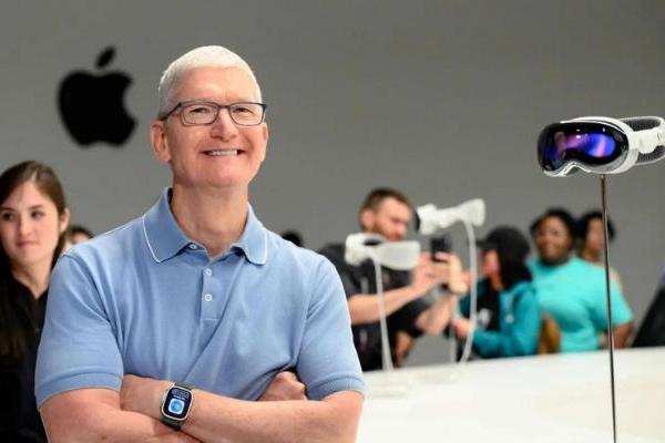 竟有库克同款，果粉或明年能买到苹果智能眼镜
