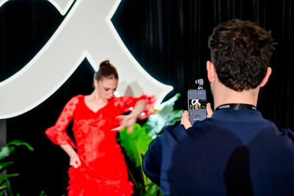 曝荣耀Magic9系列将于10月登场，联名“电影界的劳斯莱斯”ARRI