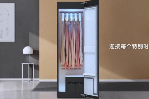三星AI神 黑钻衣物护理机：智慧护衣 简约高雅 让精致生活触手可及 