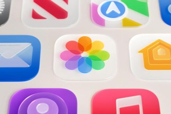 Android业务总裁回应：谷歌不会照抄液态玻璃