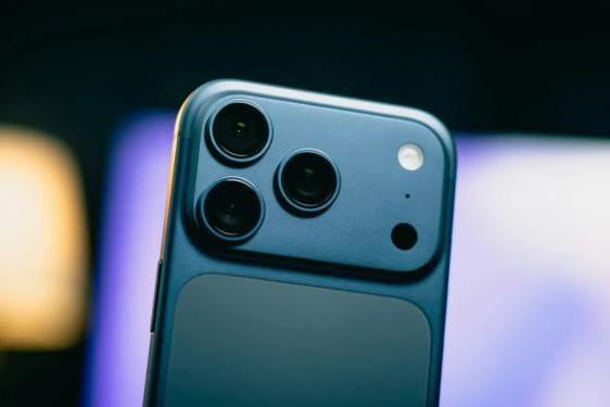曝iPhone 18 Pro系列相机三大升级，原生相机App大改！