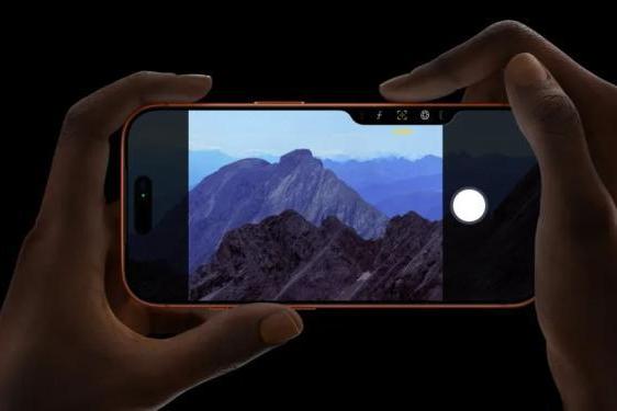 曝iPhone 18 Pro系列相机三大升级，原生相机App大改！