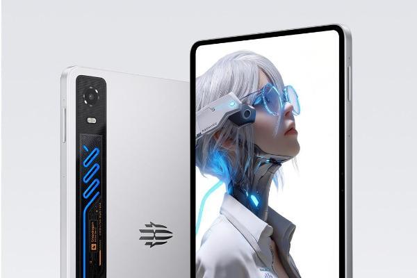 水冷设计瞩目：红魔游戏平板5 Pro外观公布